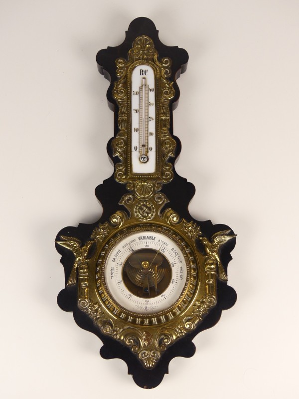Oud weerstation, barometer - R. C. thermometer